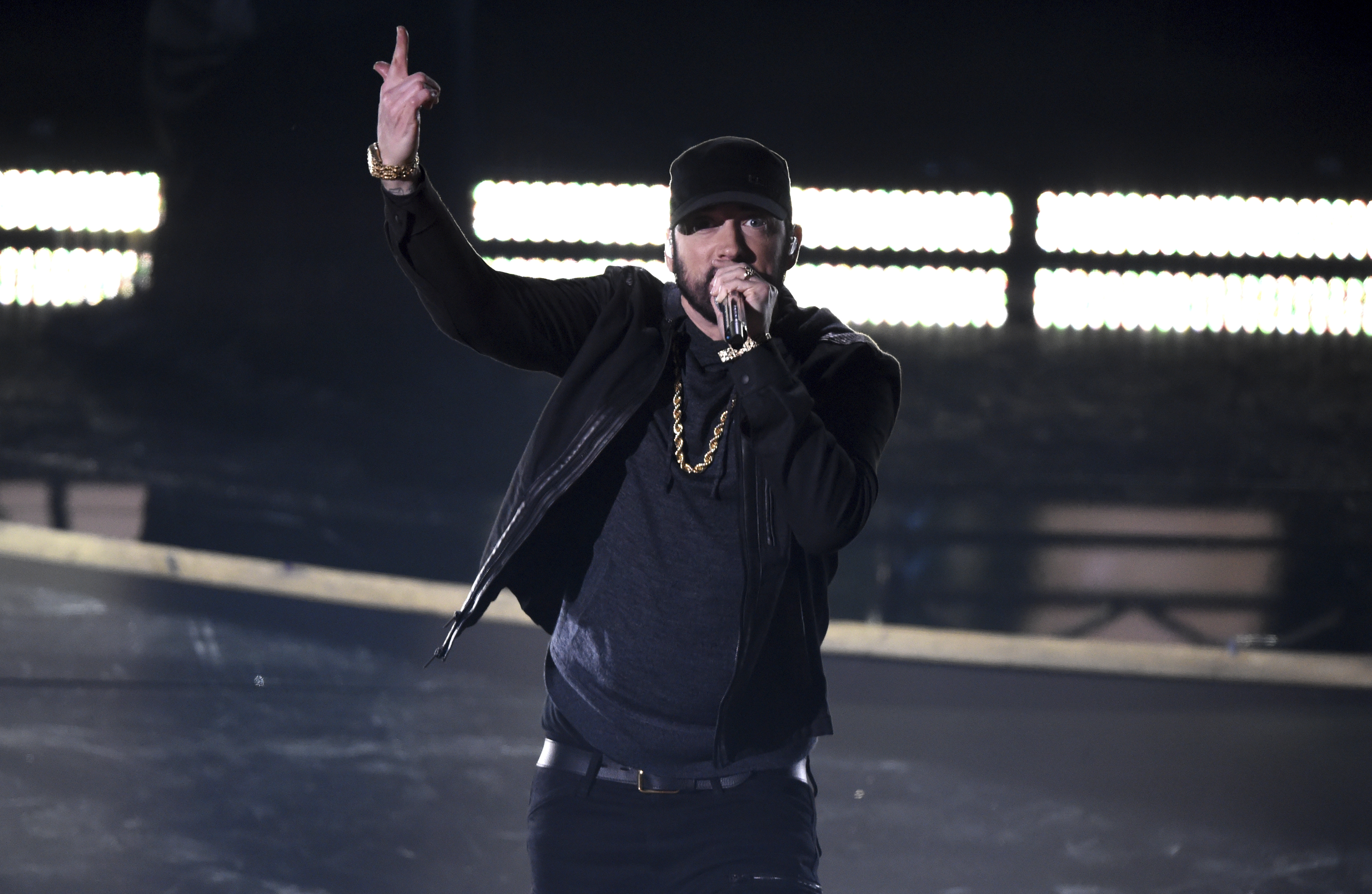 Eminem quiso dar una sorpresa en la ceremonia de los Oscar.