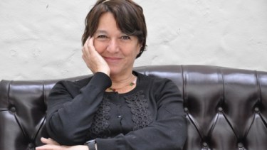 Vivi Tellas propone un camino poético donde existen vidas distintas que contar.