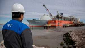 Megaproyecto de YPF para hacer una planta de GNL en Río Negro: qué es el GNL y cómo se hace
