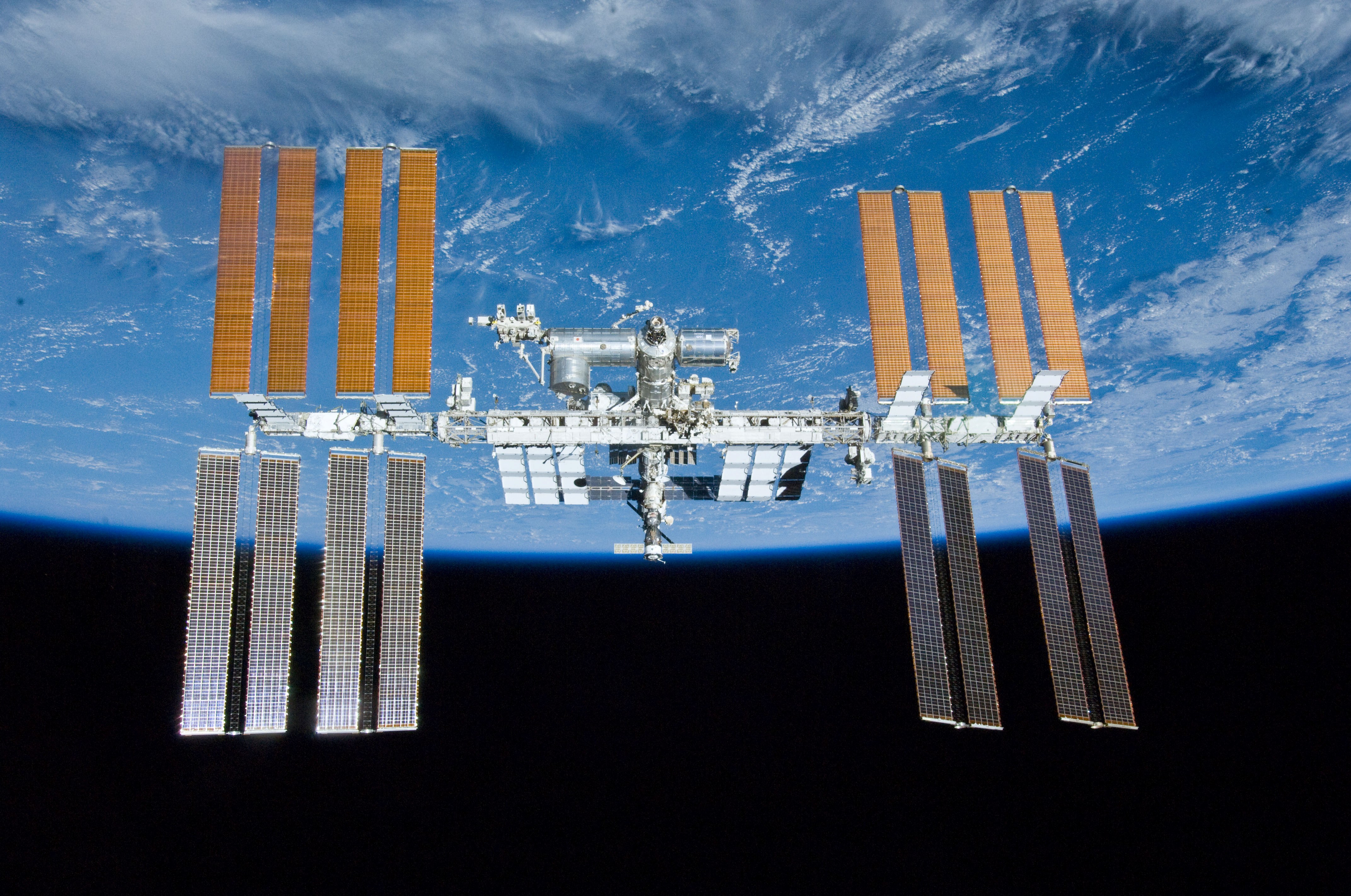 La Estación Espacial Internacional podrá ser observada esta noche en la región. (Gentileza).-