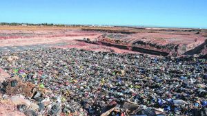 Derogan el polémico decreto de Macri que permitía importar basura