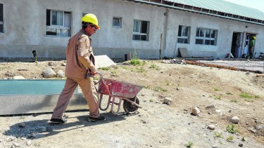 En Bariloche una de las obras es la ampliación de la Escuela Primaria N° 315 que incluye modificaciones edilicias y refacciones.