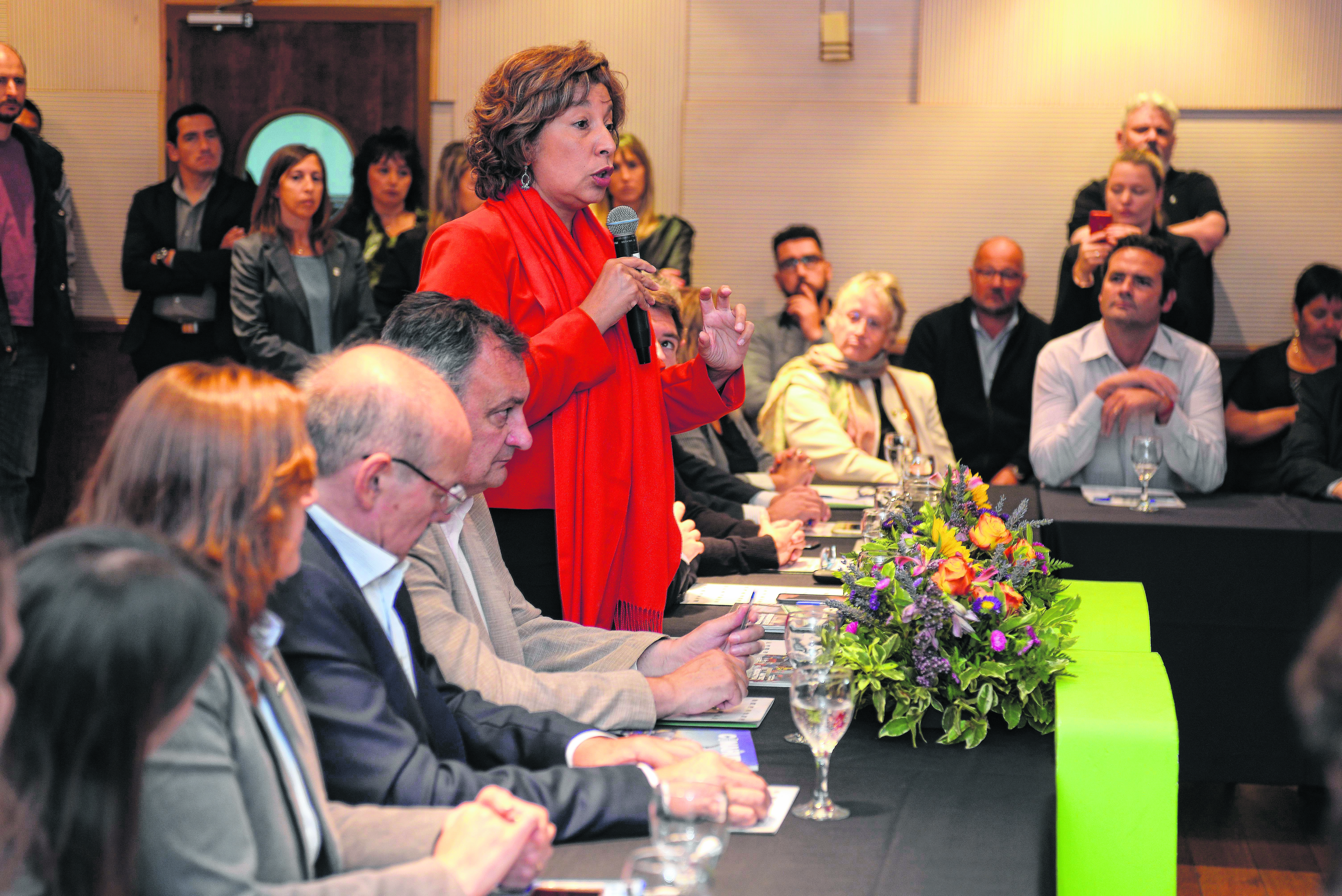 La gobernadora estuvo ayer en Bariloche para presenta la Agencia Río Negro Innova. (Foto: Alfredo Leiva)