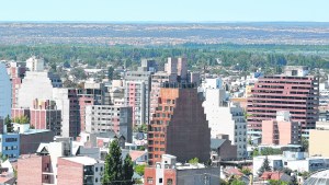Neuquén, una ciudad “com-fusa”