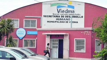 ´Con la tarjeta del municipio, se apunta a que las familias puedan recuperar autonomía en la compra de alimentos. Foto: Marcelo Ochoa