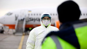 Coronavirus: los argentinos evacuados de Wuhan ya están en Ucrania