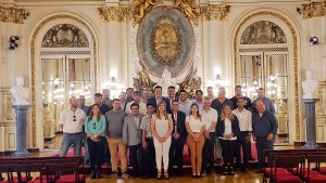 Hay 43 intendentes de Neuquén de gira por Buenos Aires