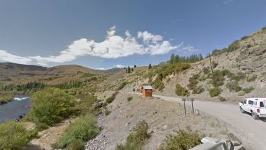 El puente de Pilo Lil sobre el río Aluminé.  Foto: Google Maps