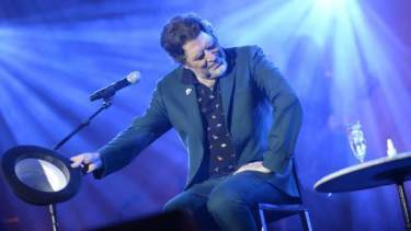 Sabina fue operado de un derrame cerebral tras caerse de un escenario