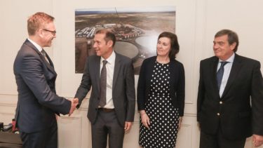 Las autoridades de las petroleras internacionales dieron a conocer sus planes para los próximos dos años.