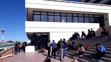 Los integrantes de "Flor de Esperanza" reclaman 40 puestos laborales. (Mauro Pérez).-