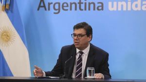 «En algún momento vamos a discutir la edad jubilatoria», aseguró Moroni