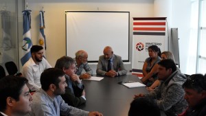 Sin acuerdo, aseguran que ya son casi 2.000 las familias en las tomas de Neuquén