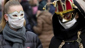 Coronavirus: ya suman tres los muertos en Italia y se suspendió el Carnaval de Venecia