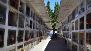 Colapsaron los cementerios en Neuquén y anuncian la construcción de un tercero