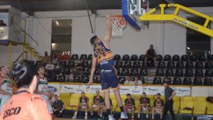 Atenas superó un duro escollo y volvió a sonreir en la Liga Argentina