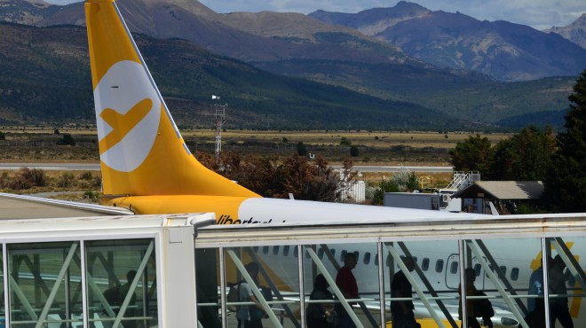 Dos vuelos de Flybondi no llegaron a  Bariloche esta madrugada y hay problemas con otro servicio que estaba previsto para antes del mediodía. Archivo