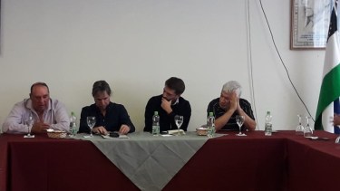 El ministro Rodrigo Buteler dijo ante los gremios que los trabajadores son prioridad en el gobierno de Carreras. Gentileza