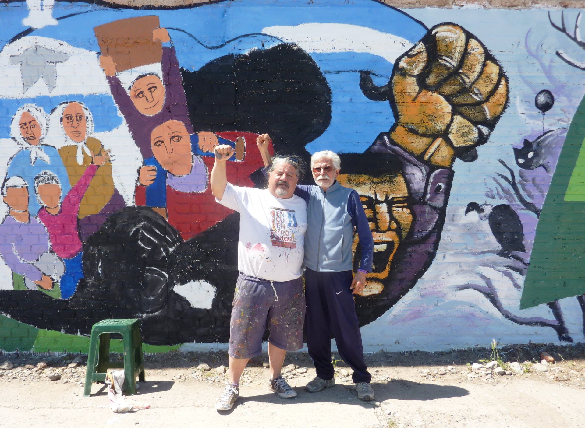 El recuerdo de Juan Carlos (derecha), junto al artista Marcelo "Chelo" Candia, en Allen - Foto: Facebook. 