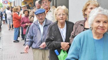 Los jubilados que tengan menores ingresos recibirán un aumento a partir de marzo. Es una de las medidas anunciadas desde el Ejecutivo nacional. 