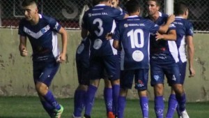 Villalonga debutó con el pie derecho en el Regional Amateur