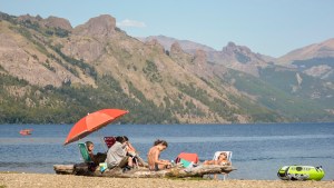 Turismo de verano: ¿con hisopado y declaraciones juradas?