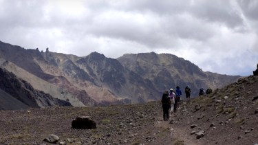 Tras las huellas del arriero chileno que salvó a los rugbiers de la tragedia de los Andes