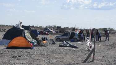 La primera toma del año fue hace once días en la bajada de Pluspetrol. Foto: Juan Thomes 
