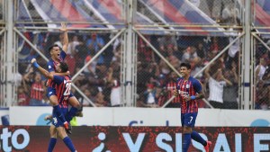San Lorenzo venció a Lanús en un partido a puro gol