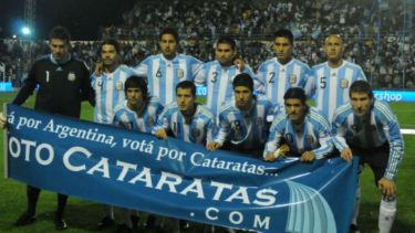 Garcé fue titular en la goleada de Argentina a Haití en 2010.