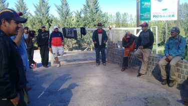 La medida de fuerza se realizó hoy, en Villa Manzano. Foto: gentileza Edgardo Pino. 
