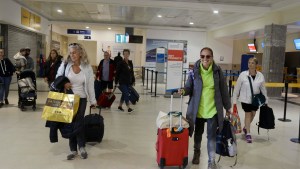 Pese a la cuarentena, casi 400 turistas varados en Bariloche  pudieron volar a Buenos Aires