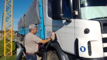 Los vehículos deben desinfectarse antes de ingresar a la localidad. (Foto: municipio de Valcheta)