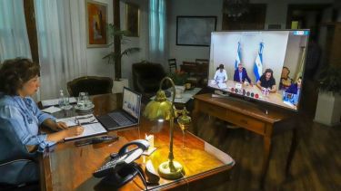 Arabela Carreras mostró en sus redes sociales parte del encuentro con el gabinete nacional. Foto: gentileza.-