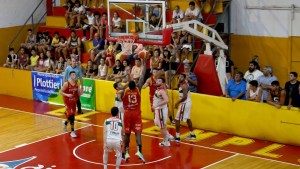 Centro Español se afirma en lo más alto de la Liga Argentina