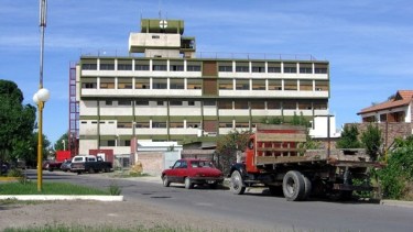 Trabajadores del hospital de Regina evaluaron en asamblea la situación. (Foto archivo)