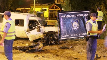 El accidente ocurrió sobre la Ruta 7, a la altura del expeaje. (Gentileza Centenario Digital).-