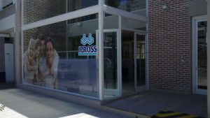 Oftalmólogos restringirán el servicio a Ipross si no paga una deuda millonaria