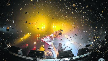 Dios Salve a la Reina, de Rosario al mundo con la música de Queen. 