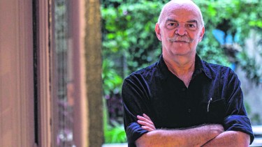 Martín Caparrós acaba editar su nueva novela, "Sinfin".