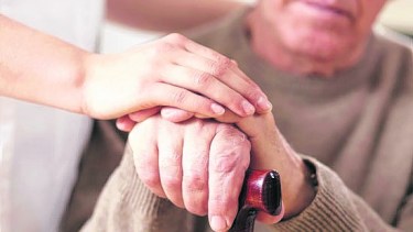 Cruces por la denuncia a un hogar de ancianos en Neuquén capital. Foto Archivo.