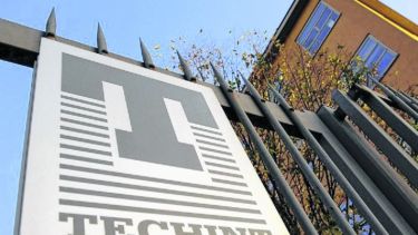 Fernández cargó contra Techint y busca frenar una ola de despidos
