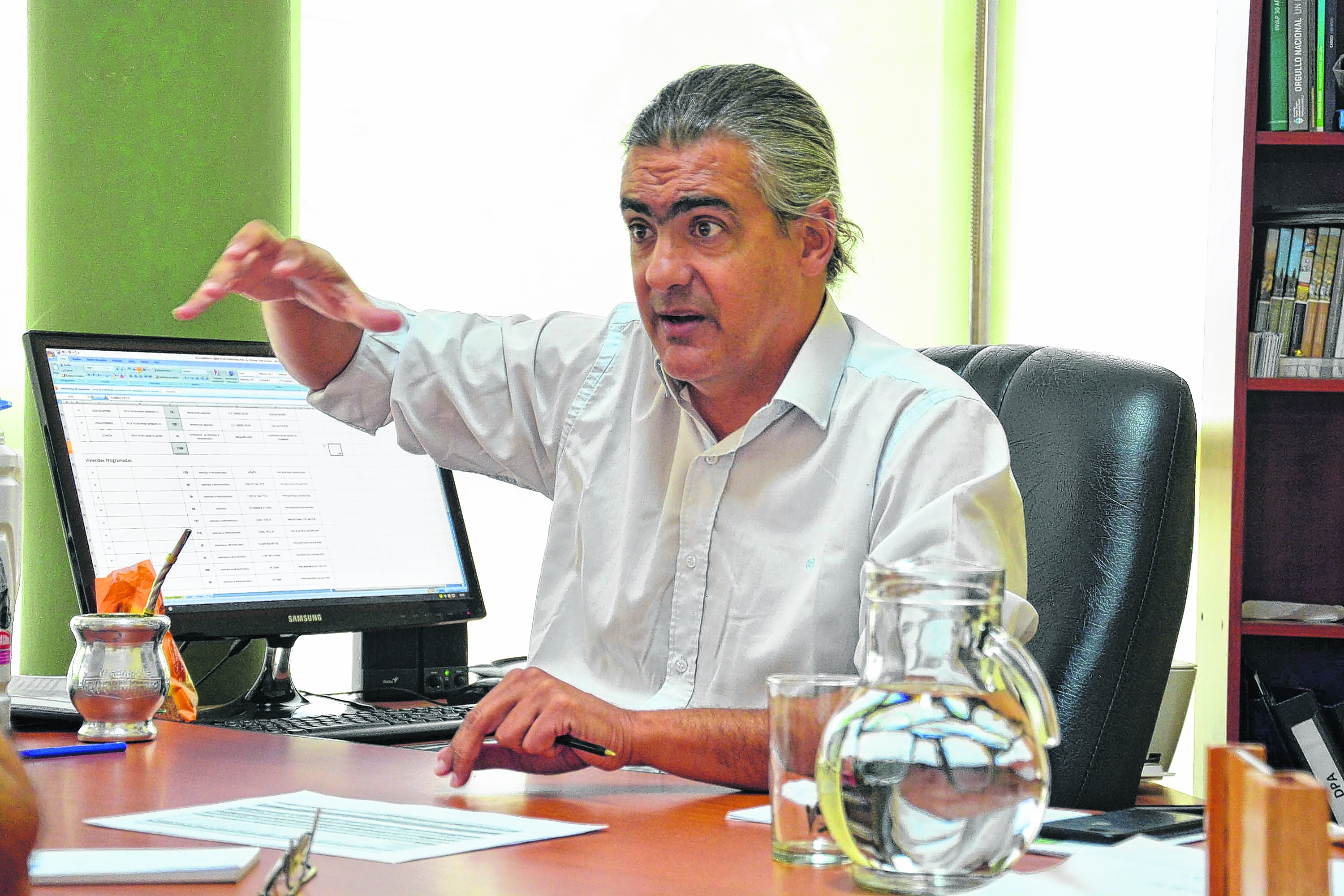 El ministro Carlos Valeri aseguró que requieren 600 millones de pesos para la obra. Foto: archivo