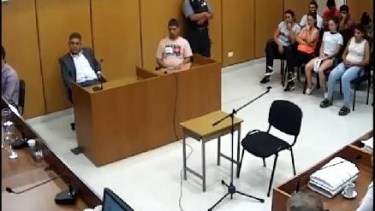 González (de remera clara) fue condenado a 5 años y 9 meses de prisión. (Foto Gentileza)