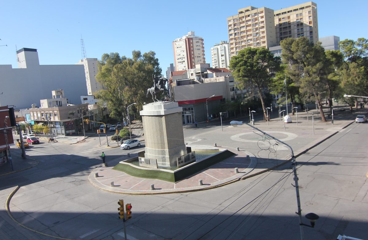La movilización en repudio a lo que ocurrió a Cristina Kirchner concentrará en el monumento a San Martín.. Foto: Oscar Livera (Archivo)