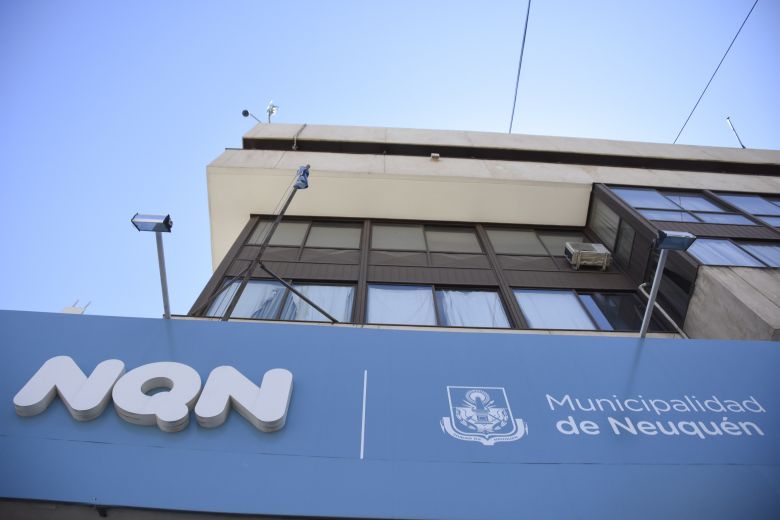 La Municipalidad de Neuquén recibe más reclamos por teléfono que en forma presencial. Foto archivo: Juan Thomes