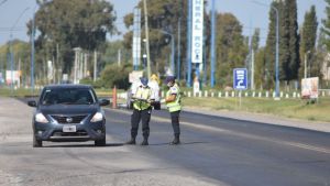 Coronavirus: en Roca secuestran vehículos de quienes no respeten el aislamiento