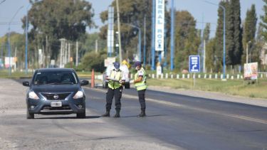Tras el robo de la camioneta en San Cayetano, la policía de Rio Negro montó operativos para encontrar el vehículo. Foto ilustrativa