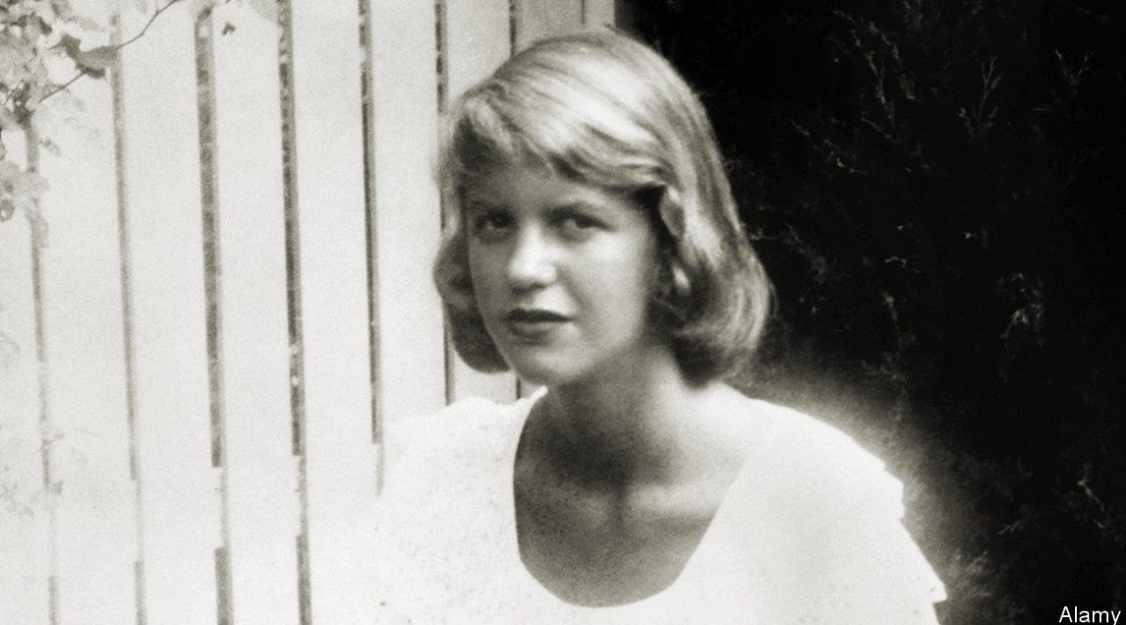 Sylvia Plath describió el encierro de las mujeres de su época.