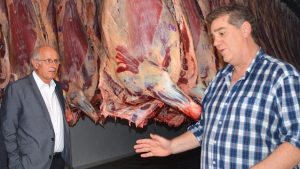 Despidos, cancelaciones y cierres en Senillosa por la emergencia